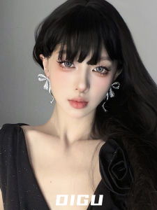 Elegant Butterfly Knot Diamond Ear Cuff Lightweight Luxury Swinging Ribbon Dazzling Zirconia Studs Fashionable Feminine Jewelry