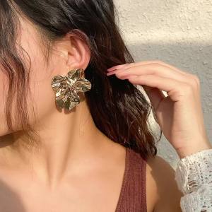 Ingemark | Vintage Elegant Gold Color Big Flower Stud Earrings for Women Design Irregular Wrinkles Piercing Earrings Party Jewelry Gifts