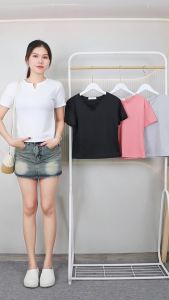 เสื้อยืดผู้หญิง ดีไซน์คอเว้าเล็ก เพิ่มดีเทลน่ารักเบาๆ ทรงเข้ารูปพอดี ไม่แนบตัวเกินไป เนื้อผ้าคอตตอนผสม เนื้อผ้านิ่มยืด t246#