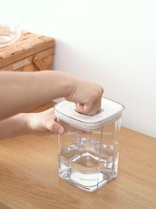 2000ml/1300ml/600ml Milk Storage Container Twist Lock Airtight Container Food Storage Box Container Kitchen Organizer Transparent Vacuum Sealed Leakproof Jar