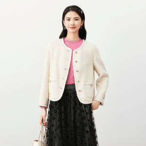 Koradior | Elegant Winter French Style Short Wool Coat