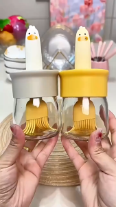 Kuas Silikon Bebek Dispenser Pemoles Makanan BBQ Baking Memasak Botol Aplikator Minyak Goreng Serbaguna Barbeque Bakaran Panggangan Tahan Panas Sate Ayam Daging Ikan Sosis Bakar Silikon Motif Bebek dengan Botol Minya Minyak Kecap Transparan Duck Oil Brush