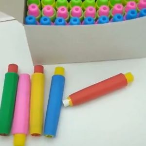 10Pcs Adjustable Chalk Holders Prevent Breakage Teacher Chalk Stick Clip Sleeve (Random Color)
