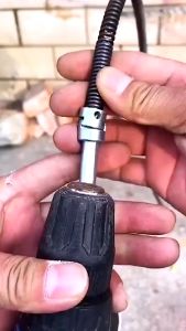 Dây thông cống lò xo gắn máy khoan cáp thông cống chất liệu thép không gỉ dài 10 mét