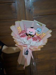 buket boneka wisuda gliter coklat bunga glitter viral