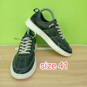 sepatu second size 41
