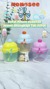 Momosee Botol Minum Bayi Sedotan 300 ml BPA Free Training Cup Baby Tali Panjang Anti Tumpah CJ25