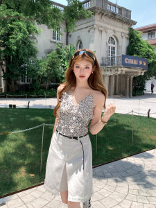 Aviva on Earth Korean Style Vest Beautiful Back V-Neck Print Outerwear Strap Design Sensual Color Collision Short Fit Polyester