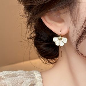 Flower Earrings Womens New Unique Temperament Earrings