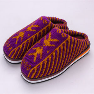 รองเท้าแตะไหมพรมทำด้วยมือแท้รองเท้าแตะผ้าฝ้ายไหมพรมสำเร็จรูปสำหรับฤดูใบไม้ร่วงและฤดูหนาวรองเท้าแต่งงานกันหนาวบุขนกำมะหยี่หนาพิเศษกันลื่นสำหรับผู้ชายและผู้หญิงใช้ในบ้าน