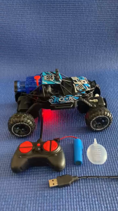 Mobil Remot Asap Rock Crawler 2WD Batrei Cas Rock Climbing Car Spray