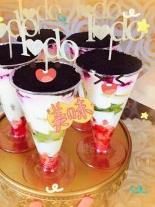 Red Chinese Wedding Engagement Dessert Table Party Decoration High Foot Mousse Cup Double Happiness Decoration Paper Cup Cake Stick