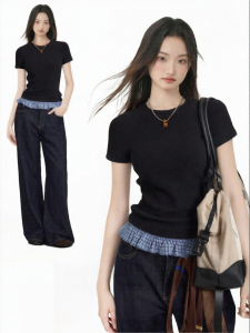 iiiamx | Áo Thun Tay Ngắn Slim Fit Thiết Kế cho Phụ Nữ