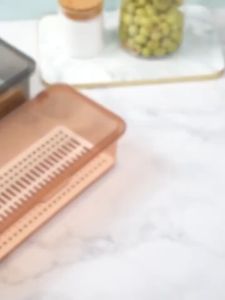 กล่องเก็บช้อนส้อม แบบใส พร้อมฝาปิด และช่องระบายน้ำ ราคาถูกต้อง คุณปลอดภัย สามารถซื้อที่สุดท้ายได้