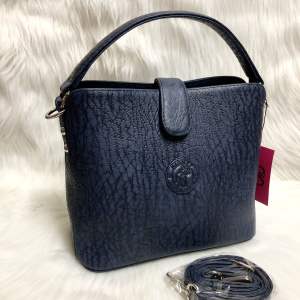 Túi da voi thật màu navy kích thước ngang 24cm- cao 20cm- rộng 12.5cm