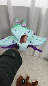 Luna Moth Silkworm Moth Plush Toy Realistic Soft Stuffed Insect Animal Educational Gift for Nature Lovers Cute Plushie for Kids
