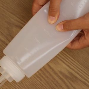Squeeze Bottles with Scale - Oil Tomato Salad Sauce Condiment Dispenser - Dustproof Squeeze Sauce Bottle