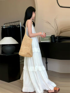 Fashionable White Strapless Dress Womens Mini Skirt Stylish Korean Style High Waist A-Line Gown Long V-Neckline No-Sleeve
