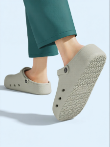 Molly | Non-slip Anti-odor Needle-proof Medical Slipper Men
