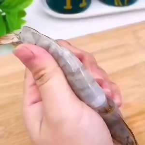 Dụng cụ lột bóc vỏ tôm lấy chỉ tôm làm lòng gà đánh vảy cá đa năng