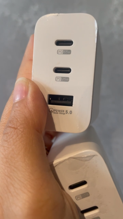 Cốc sạc - Củ sạc nhanh 160W màu trắng chân dẹt , 3 cổng ra USB-2type C ,TẶNG Cáp sạc nhanh 65W 4in1 tiện dụng cho tất cả Điện thoại