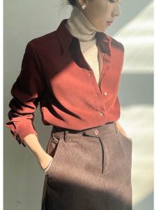 เสื้อเชิ้ตผู้หญิงทรงหลวมพิมพ์ลายย้อนยุคหนา แขนยาว ฤดูใบไม้ร่วง 2024 เสื้อเชิ้ตผู้หญิง OL ที่สวมใส่ได้หลายชั้น ดีไซน์เก๋ไก๋