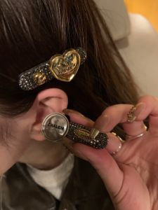 Black Diamond Embedded Hair Clip Side Clip Golden Heart Shaped Hair Accessory New 2024 Fashion Hair Grips Original Design