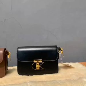 Tas Selempang Wanita Import & Tas Bahu Cewek: Pilihan Terbaik Untuk Anda