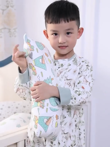 Easyhome.sg Soft Pure Cotton / Bamboo Baby Pillow Baby Children Hugging Pillow