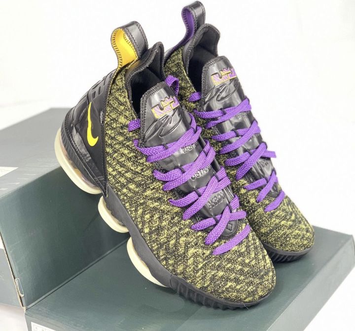 sepatu basket nike lebron james