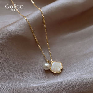 Elegant Fashion Pearl Shell Necklace Designer Pendant High-End Clavicle Chain Jewelry Alloy Titanium Steel Womens Necklace