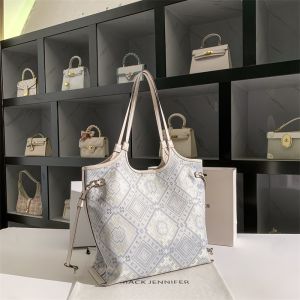 Large Capacity Embroidered Zhuang Tapestry Womens Tote Bag Commuter Shoulder Handbag Fashionable Casual Handbag for Young Women