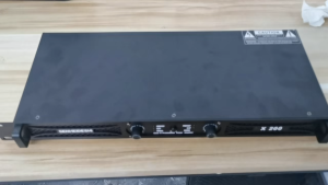 เครื่องขยายเสียง 700W X2 เพาเวอร์ แอมป์ กลาง แจ้ง D 1U คุณสามารถเชื่อมต่อกับโทรศัพท์มือถือคอมพิวเตอร์เพื่อเล่นเพลง เครื่องขยายสัญญาณระดับมืออาชีพ