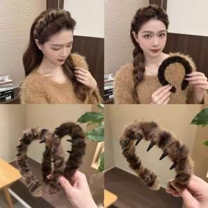 C.three Retro Leopard Print With-toothed Headband Women Anti Slip Face Wash Hair Clip Plush Headband
