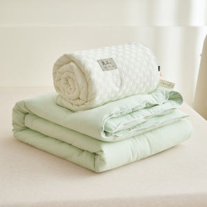 Kiss Dear | Dual Use Warm Comfort Quilt