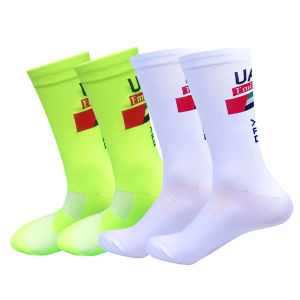 2 คู่ใหม่ 2025 UAE ถุงเท้าขี่จักรยานสบาย MTB จักรยานถุงเท้าคุณภาพสูงฟุตบอลจักรยานถุงเท้า