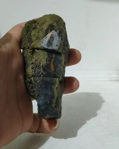 batu bacan elektrik lempengan. batu yang dikirim sesuai foto. Kode73