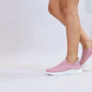 Dr. Kevin Sepatu Olahraga Wanita Sneakers Flyknit Slip On 589-062