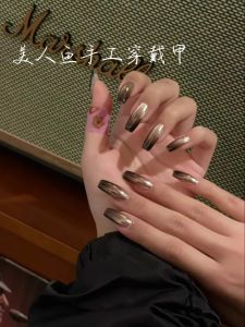 2024 New Arrival Fancy Handmade Wear Dark Magic Mirror Effect Powder Gradient Gold Nail Beauty Nail Patch European and American Style