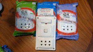 Bảng điện bắt sẵn Ổ điện - Taplo giả âm CONIP 1 2 3 công tắc