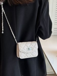 Fashionable Mini Chain Crossbody Bag Womens Summer 2025 New Style High-End Diamond Grid Chain Design Versatile Mini Square Bag