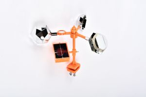Solar Bird Repeller 360°without blind spots Wind-powered rotation Using solar energy to produce sound.