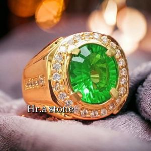 CINCIN BATU GREEN MOLDAVITE OVAL CUTTING