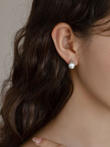 Retro Matte Waterdrop Earrings: Stylish Commute Jewelry for 2025