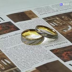 Fashion Stainless Steel Gold Color Wave Pattern Couple Ring Titanium Steel Wedding Engagement Ring Promise Ring Jewelry Gift