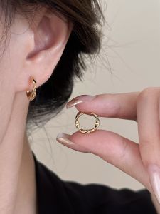 Silver Mobius Ring Earrings Unique Small Audience Design Womens Ear Jewelry Fashionable Korean Style Fresh Outlined Alloy