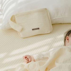 [Malang Honey] แผ่นรองระบายอากาศสําหรับเด็กกันน้ํากันลื่นแบบพกพา (2-in-1 กระเป๋าใส่เสื่อ/ผ้าอ้อมแบบพับได้)