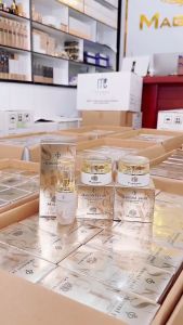 Kem trai ngọc dưỡng trắng da ngàỳ Magic skin
