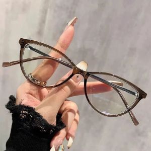 Fashion Anti Blue Light Reading Glasses for Women Cat Eye Reading Glasses Personalized Outdoor Decoration Glasses