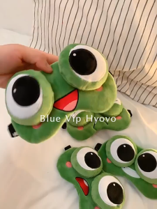 3D Frog Eyes Sleep Mask for Women Men Sad Frog Designed 3D Cartoon Natural Sleeping Eyeshade Sleeping Eyes Cover Portable Travel Office Rest Aid